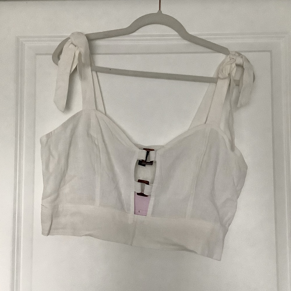 NWT Wild Fable White Crop Top (size large)
